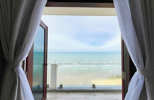 East Ham Tien Beach Villa | Beach Front Villa – 4BR - Bay View Resort, Mui Ne