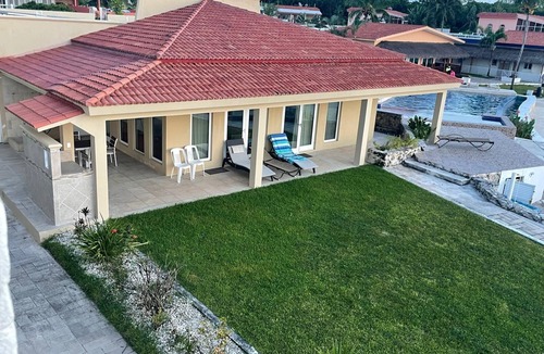Costa Maya House | Beachfront 3 bedroom, 3-1/2 bath home steps from the sand, pool & pier!