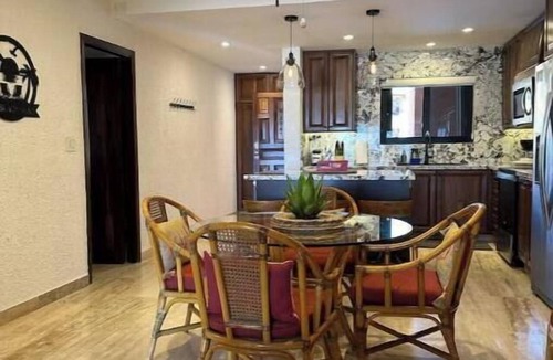 San Jose del Cabo Condo | Beachfront Beautiful 2 Bedroom 2 Bathroom Condo near surf break