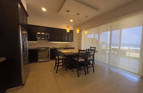 Puerto Escondido Apartment | Beachfront Condo in Peaceful Puerto Escondido at Vivo Resort