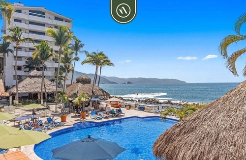 Los Ramblases Apartment | Beachfront studio in Puerto Vallarta w/pool, AC