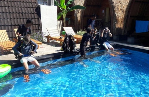 Gili Air House | Beachside Bungalow with diving facilities