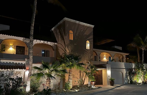 San Jose del Cabo Villa | Beachside CoLi Villa, 6 2B/2B Private All New Units On The Beach! Costa Azul!