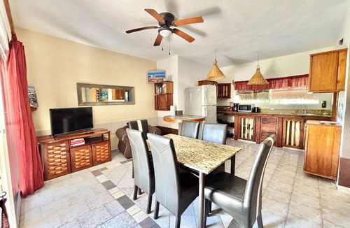 Playa del Secreto House | Beautiful 2 Bdrs Villa with Pool,Private Beach,Wi-Fi, Kayaks, Manager, Chef .