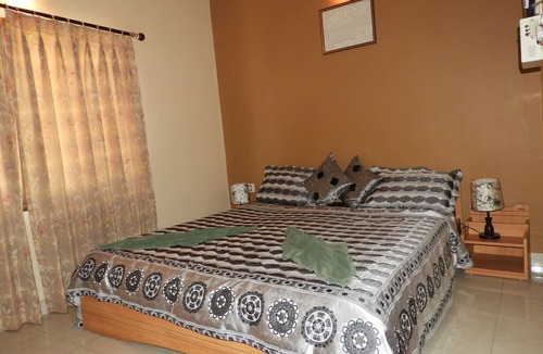 Sainagar Apartment | BEAUTIFUL 2 ROOMS APARTMENT IN THE HEART OF CANDOLIM IN A RESORT WITH A POOL