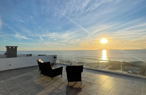 Playas De Tijuana House | Beautiful 4 story beach house with amazing rooftop located in Tijuana-Rosarito.