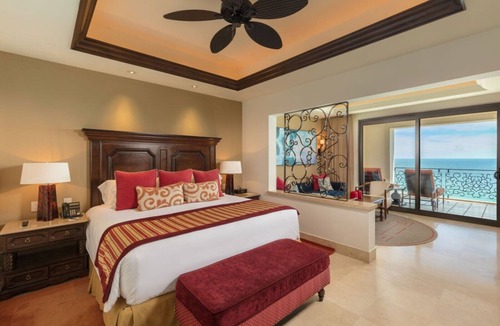 Cabo San Lucas Resort | Beautiful 5th Floor 3-Bedroom Penthouse at Grand Solmar