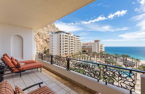 Cabo San Lucas Resort | Beautiful 5th Floor 3-Bedroom Penthouse at Grand Solmar
