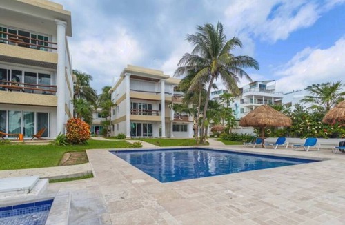 Puerto Morelos Condo | Beautiful condo on the beach in Puerto Morelos! Located in Casita Blanca