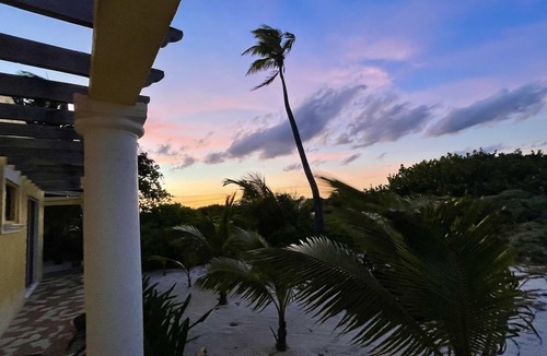 Mahahual Villa | Beautiful home w/private white sand beach on the Caribbean; a/c in every room!
