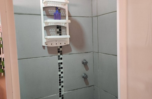 Tepic House | Beautiful house with quiet environment and paved streets, 5 min from Plaza Forum.
