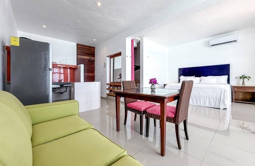 Centro - Supmza 001 Apartment | Beautiful suite w/ocean view balcony