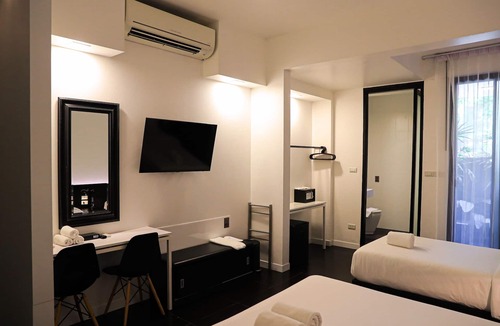 Old City Hotel | BED Phrasingh Hotel - Adults Only