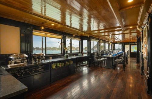Cat Ba Boat Rental | Beka Cruise