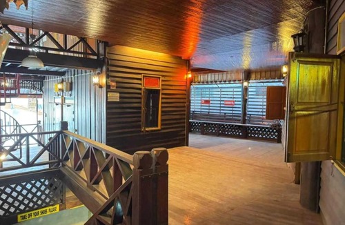 Old City Hotel | Belvilla Baan Elephant Home