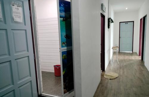 Benut House | BENUTHOMESTAY