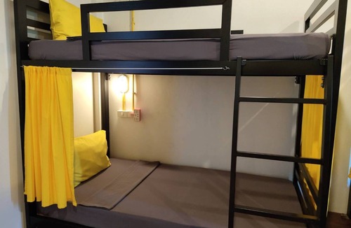 Racha Thewa Hostel | Best Bed Suvarnabhumi - Hostel