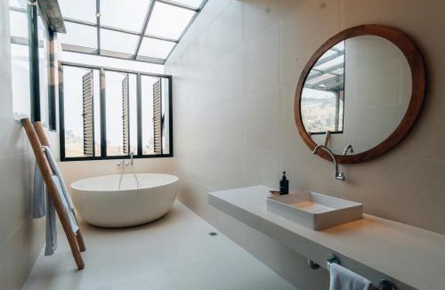 Bandung Villa | Beverly Hill Mountain City View Villa 8 bedrooms with a private heated swimming pool and a movie room