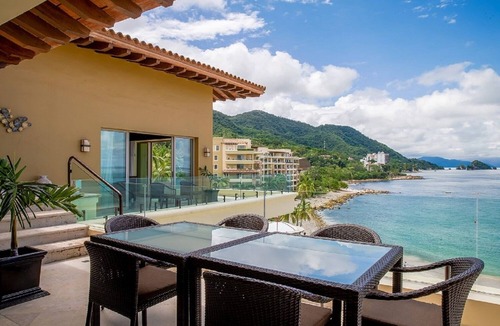 South Shore Hotel Area Condo | Beyond Waves: 3BR Oceanfront Penthouse Sanctuary at Garza Blanca