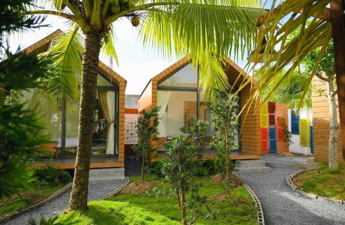 Binh Phu House | Biển Tôm ốc Homestay Bến Tre - Hồ Bơi & BBQ Garden