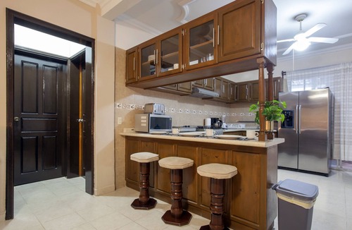 El Centenario House | Big 14pax home perfect for big families w/pool