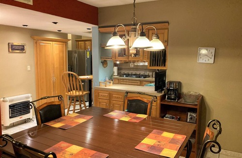 Ciudad Juarez House | Big cozy house in gated community behind the American Consulate, 10-minute WALK.