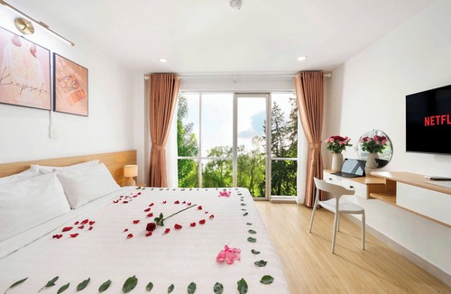 Tan Qui Dong Hotel | Big Hotel Sai Gon