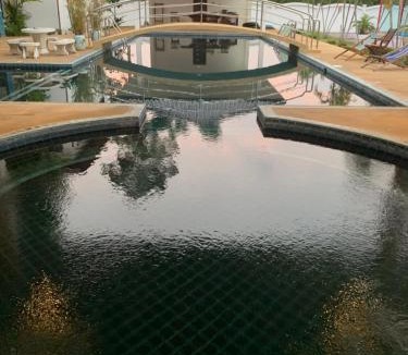 Chakphong House | BIG VILLA at CET Resort Padelcenter with Pool and Tennis