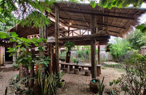 Thakhek Hostel | Bike&Bed