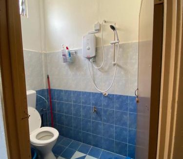 Kampung Gong Merbau House | Bilik Harian Pengkalan Chepa