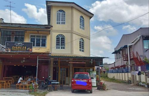 Kampung Gong Merbau House | Bilik Harian Pengkalan Chepa