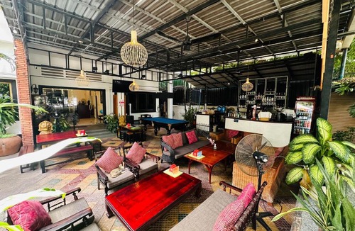 Phnom Penh City Centre Hotel | Birdcage Boutique