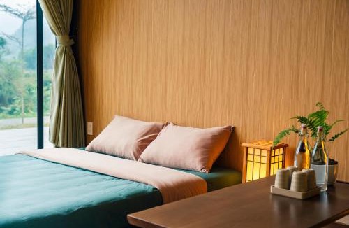 Bo Trach Resort | Blue Diamond Retreat