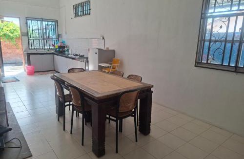 Kuala Sungai Baru House | BlueNest Homestay