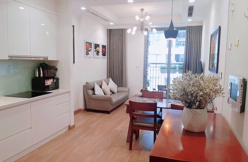 Hoang Mai Apartment | Bom Homestay Vinhomes Times City