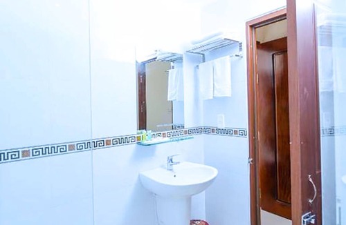 Cao Lanh Hotel | Bong Sen Xanh Hotel