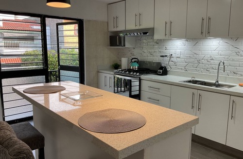 Guadalajara Apartment | Bonito espacioso departamento localizado en céntrica zona en colonia monumental
