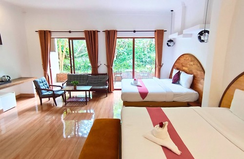 Kampot Cabin | Boreirom Hill & Lodge By JK6