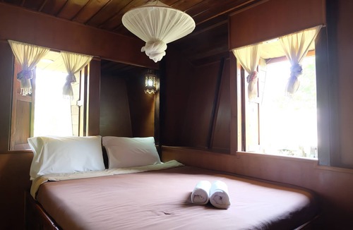 Tha Sut Hotel | Bortong Thailue Resort