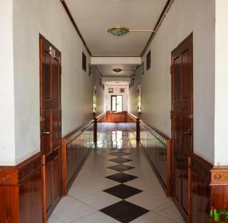 Vang Vieng Hotel | Bountang Riverside Hotel