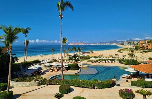 Santa Rosa Resort | Boutique luxury resort in Los Cabos. Free Golf and VIP transportation included.