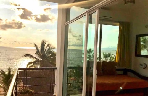 Colonia 5 de Diciembre Apartment | Boutique Oceanfront Living, Poolside Paradise in Puerto Vallarta