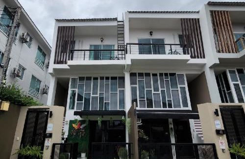 Huay Kaew Villa | Boxsoon Nimman 3 # 4beds 4baths