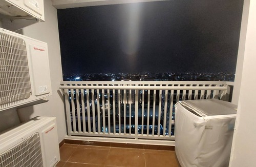 Kesawan Apartment | Brand New and Nice 2BR Apartment at The Reiz Condominium Medan By Travelio.