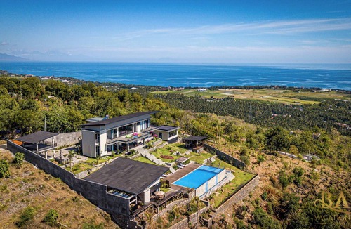 Kaliasem Villa | Breathtakingly Beautiful and offers a panoramic view!