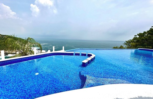 Puerto Angel House | ¡Bungalow/Alberca/6 Playas/2 kayak/Starlink WiFi 224 mbps/Increíbles vistas!