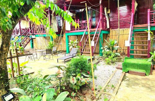 Vang Vieng Hotel | bungalow west water vang vieng