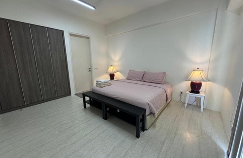 Batu Ferringhi Apartment | By The Sea Cozy Beachfront Home, Batu Ferringhi