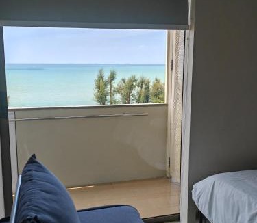 Batu Ferringhi Apartment | By The Sea Fully Seaview all rooms Beach front
