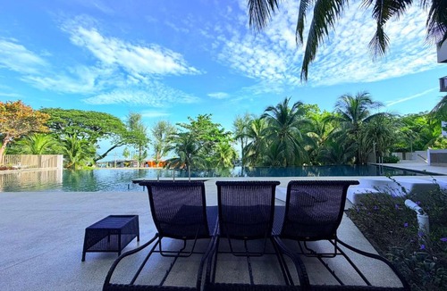 Batu Ferringhi Apartment | By The Sea - UBTS SMART ENTERPRISE